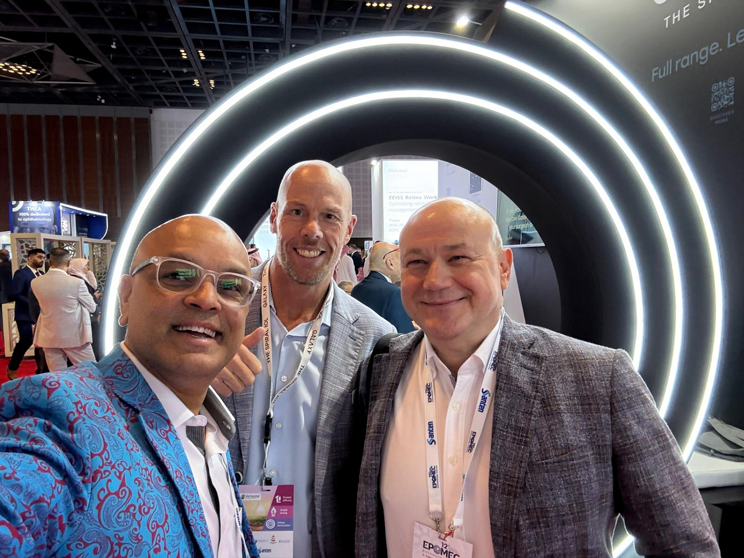 С 4 по 6 декабря 2025 года в Дубае прошла 12‑я конференция по развитию практики офтальмологии на Ближнем Востоке (EPOMEC)